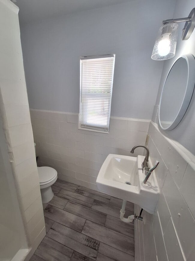 Building Photo - NSB FURNISHED EFFICIENCY UNIT-ALL UTILITIE...