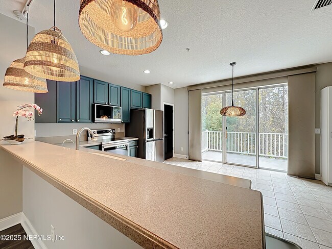 Building Photo - 4590 Capital Dome Dr