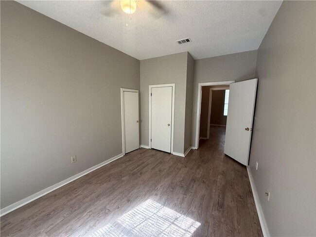 Building Photo - 36 Gulf St