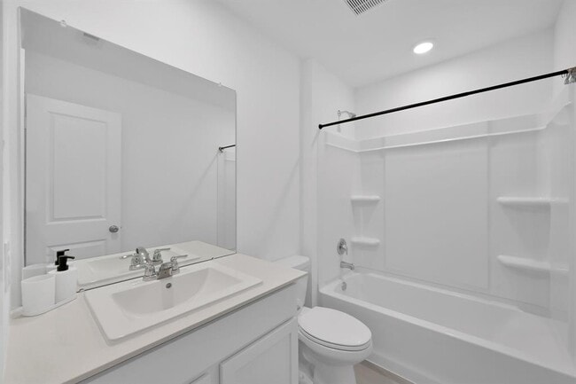 Building Photo - 18271 Via Aurelia Dr
