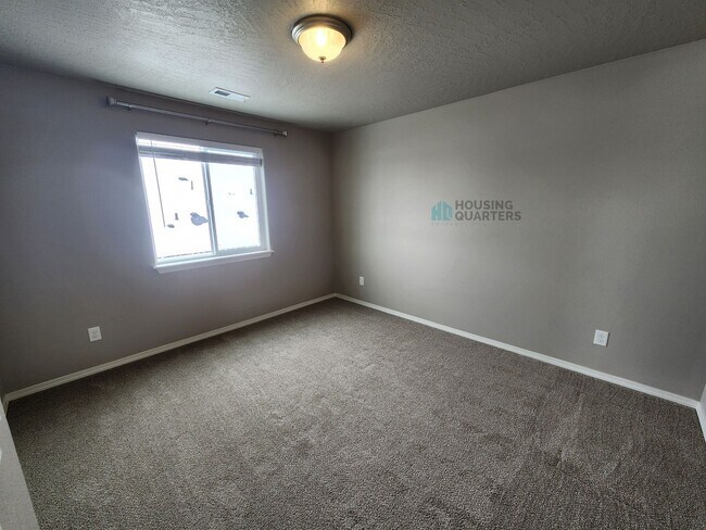 Building Photo - 209 S Lawson St