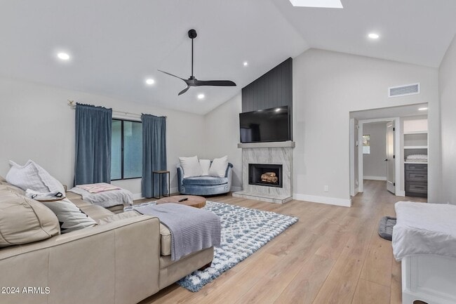 Building Photo - 15832 N 62nd Pl