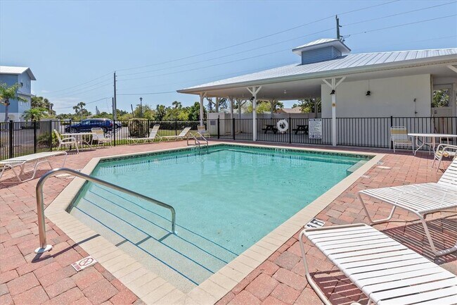 Building Photo - 3923 Cape Haze Dr