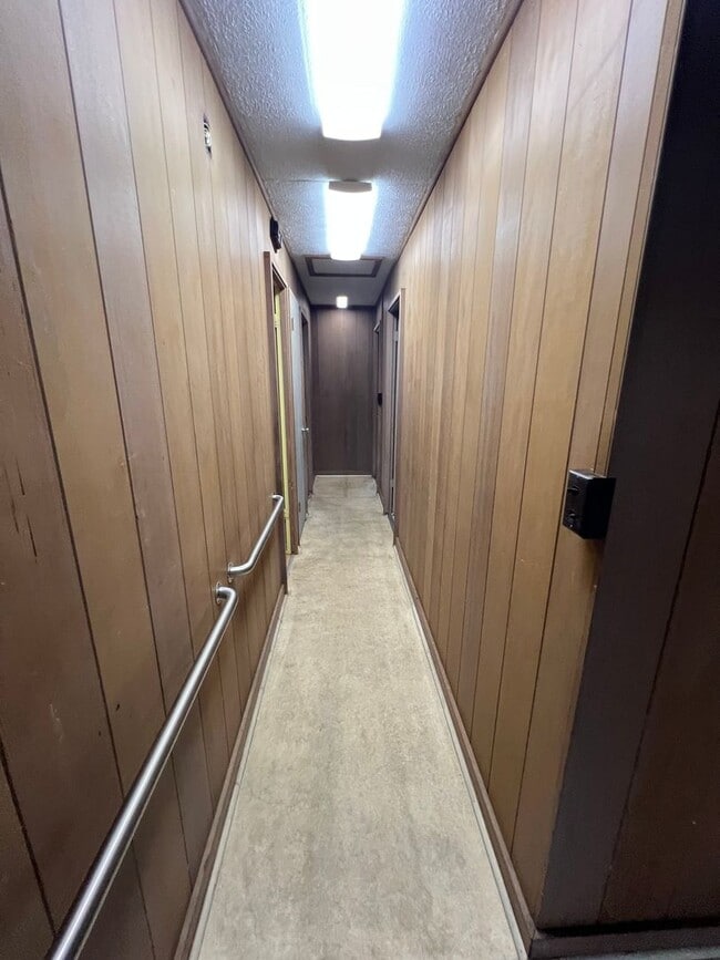 Building Photo - 949 Lehua Ave