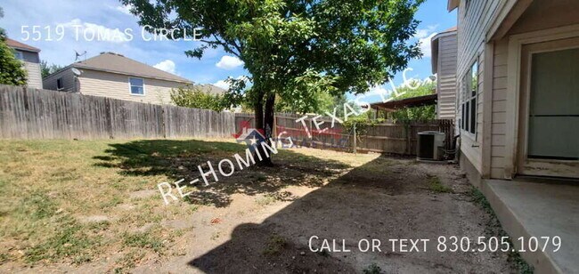 Building Photo - 5519 Tomas Cir.