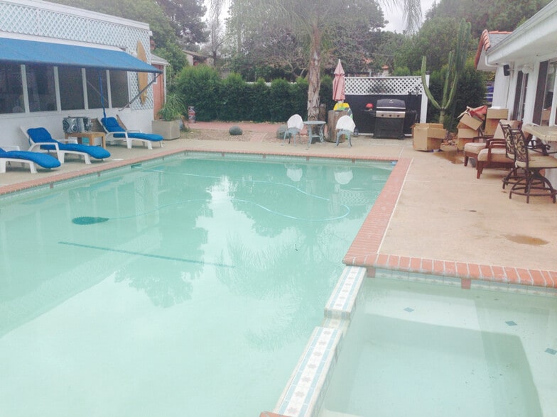 Building Photo - 5555 Lesa Rd