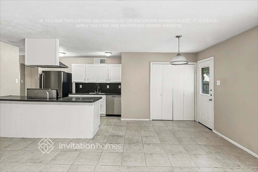 Building Photo - 4343 Kevinkay Dr