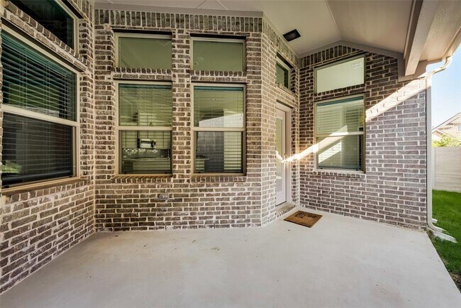 Building Photo - 725 Boardwalk Way