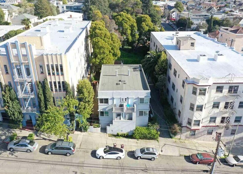 Building Photo - 1914 6th Ave