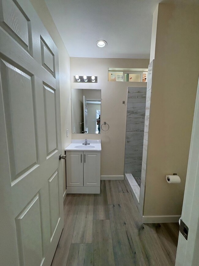 Building Photo - Brand New ADU – Beautiful 1-Bedroom, 1-Bath