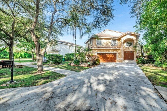 Building Photo - 5911 NW 59th Ave