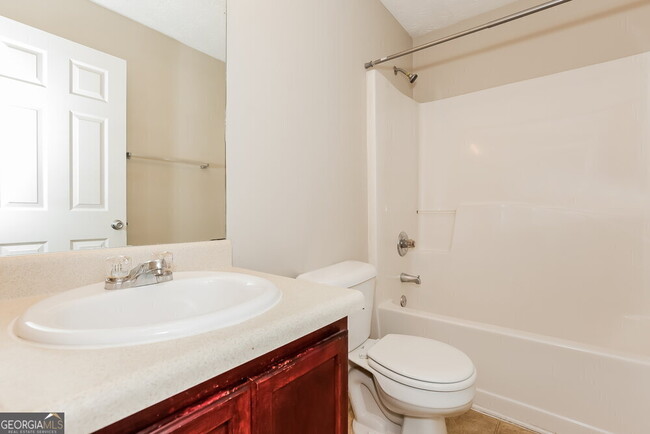 Building Photo - 341 Cobblestone Ct