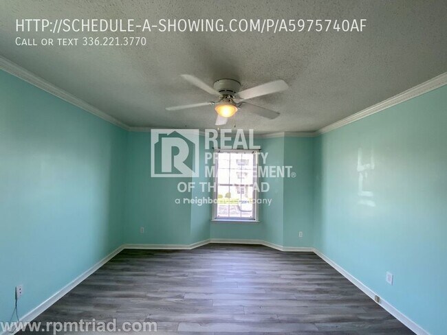 Building Photo - Available Soon -Updated 2BR/2BA Condo in M...