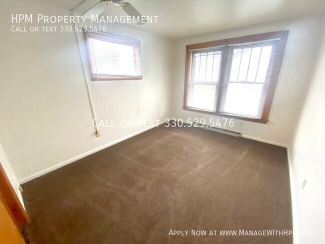 Building Photo - 2109 Woodland Ave NW