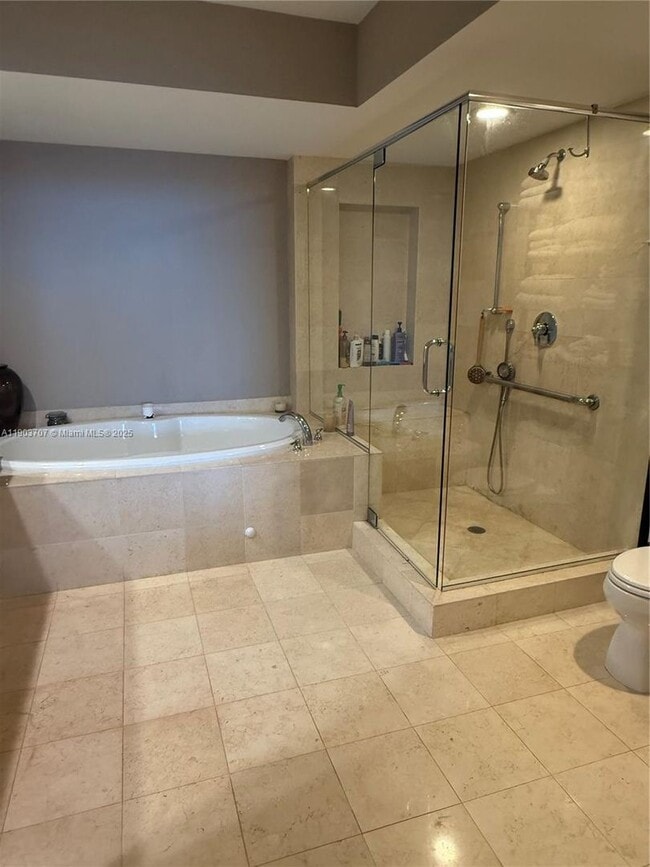 Building Photo - 1850 S Ocean Dr