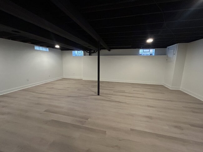 Building Photo - 254 W Craig Hill Dr