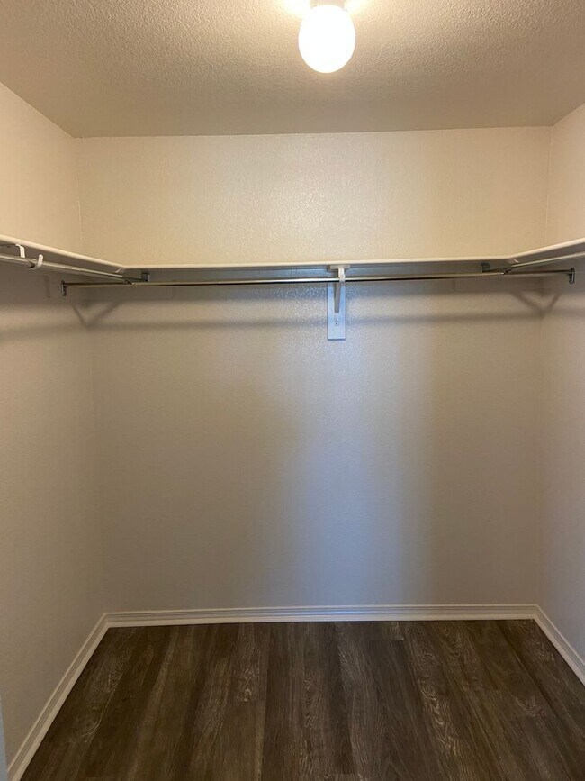 Building Photo - *Pre-leasing* Four Bedroom | Two Bathroom ...