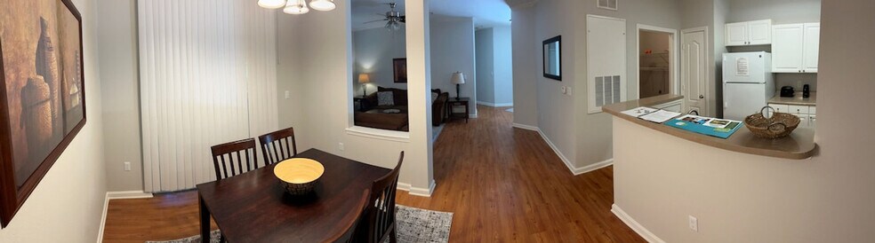 Building Photo - 1302 Belle Point Dr