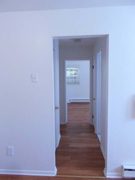 Building Photo - 11 Old Allamuchy Rd