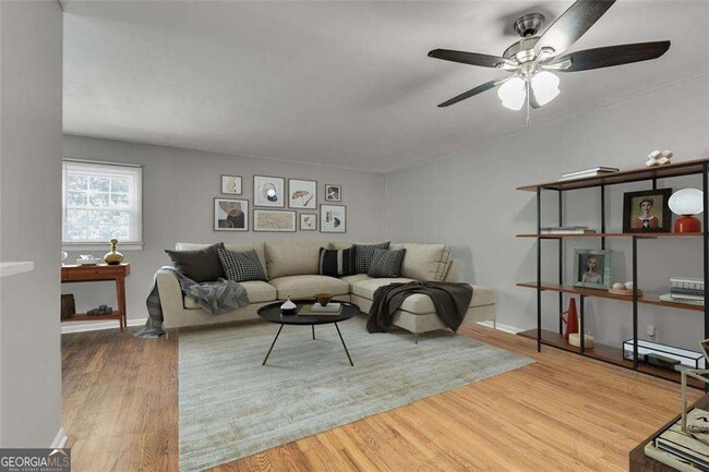 Building Photo - 799 Marstevan Dr NE
