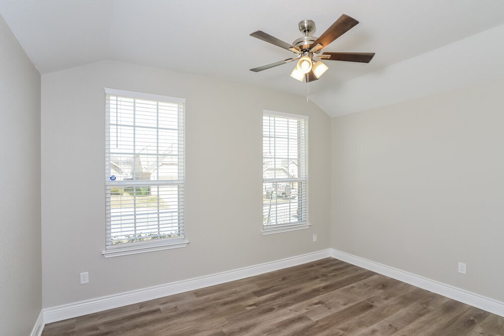 Building Photo - 13918 Persimmon Cv