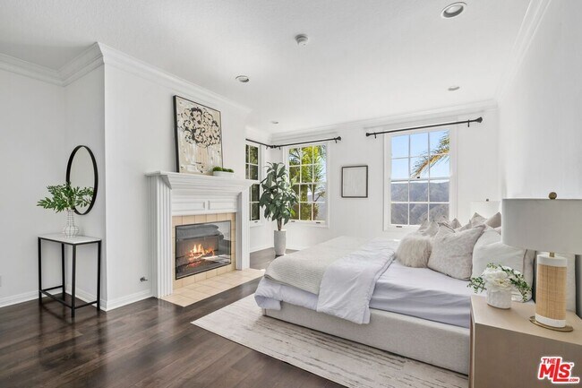 Building Photo - 2241 Canyonback Rd