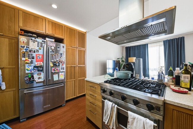 Building Photo - 26 Winfield St