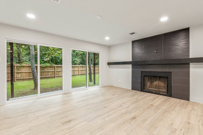 Building Photo - 1310 E Red Cedar Cir