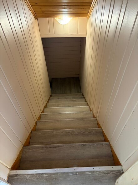 Building Photo - 6 Granite Ln