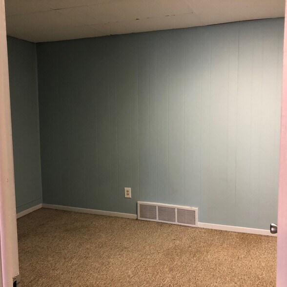 Building Photo - 95 9.5 South Washington Apatment 1