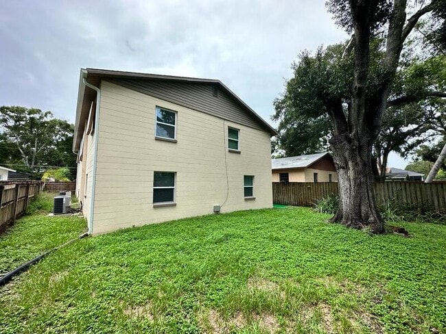 Building Photo - 6420 S Adelia Ave