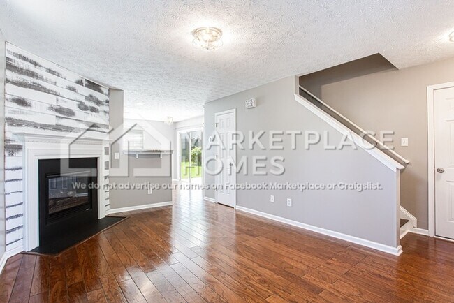 Building Photo - 602 Spanish Oak Dr