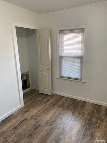 Building Photo - 23304 Harding Ave