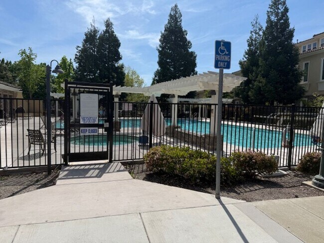 Building Photo - Stunning 5-Bed. 2.5 bath Home in the Heart of Pleasanton Meadows, Community Pool