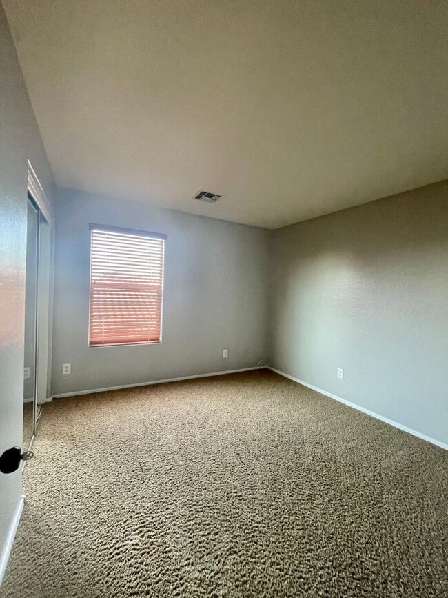 Building Photo - COMING SOON- Beautiful 2 Story Home, 5 Bed, 3 Bath in Gilbert, AZ