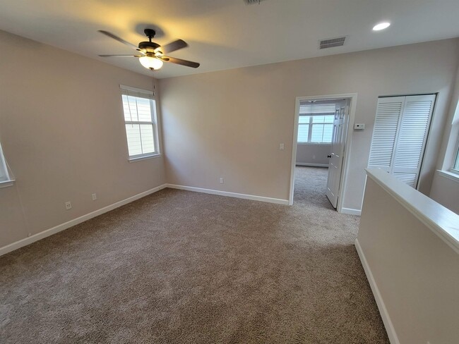 Building Photo - 4378 Grove Park Dr