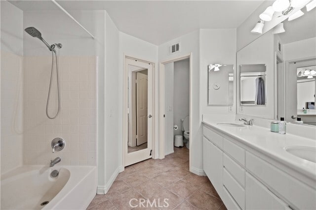 Building Photo - 18 Moonstone