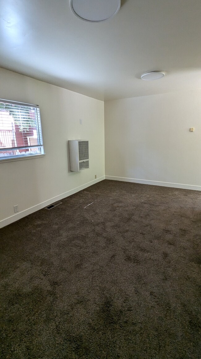 Building Photo - 316 Hazel St