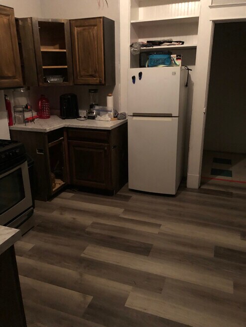 Building Photo - 907 Chartiers Ave