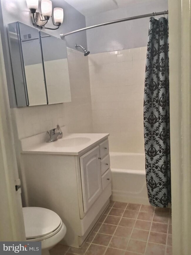 Building Photo - 2711 Ordway St NW