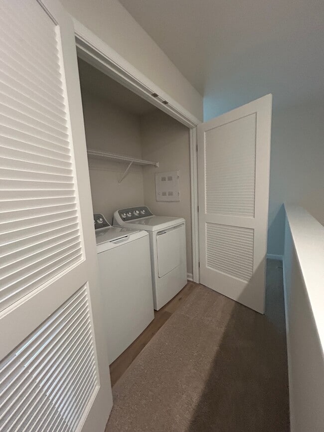 Building Photo - 284 Myrtle Mdws Dr