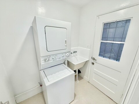 Building Photo - 618 Lincoln Blvd