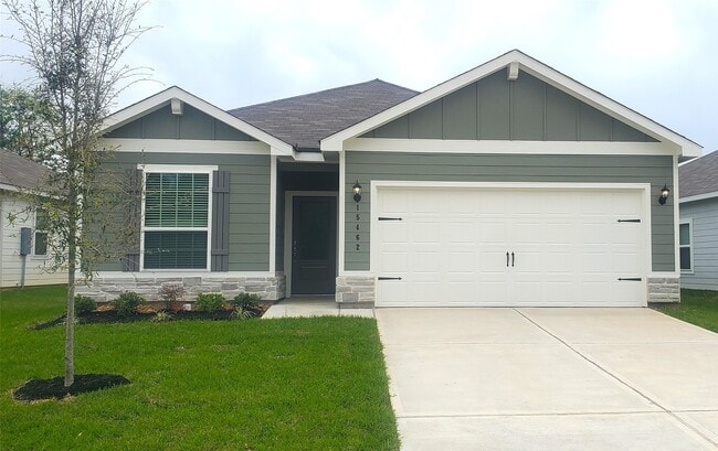 Primary Photo - 15462 Maple Ter Dr