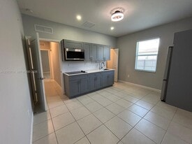Building Photo - 16767 SW 290th Ln