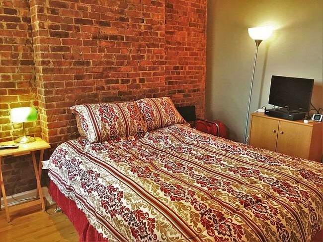 Building Photo - 1210 Washington St