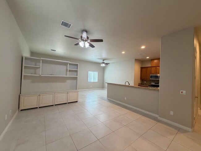 Building Photo - 31865 San Eljay Ave