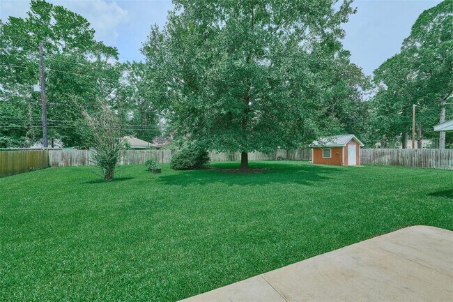 Building Photo - 26611 Oak Hill Dr