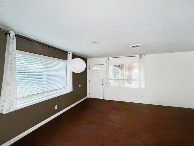 Building Photo - 2309 Alta Vista Ave