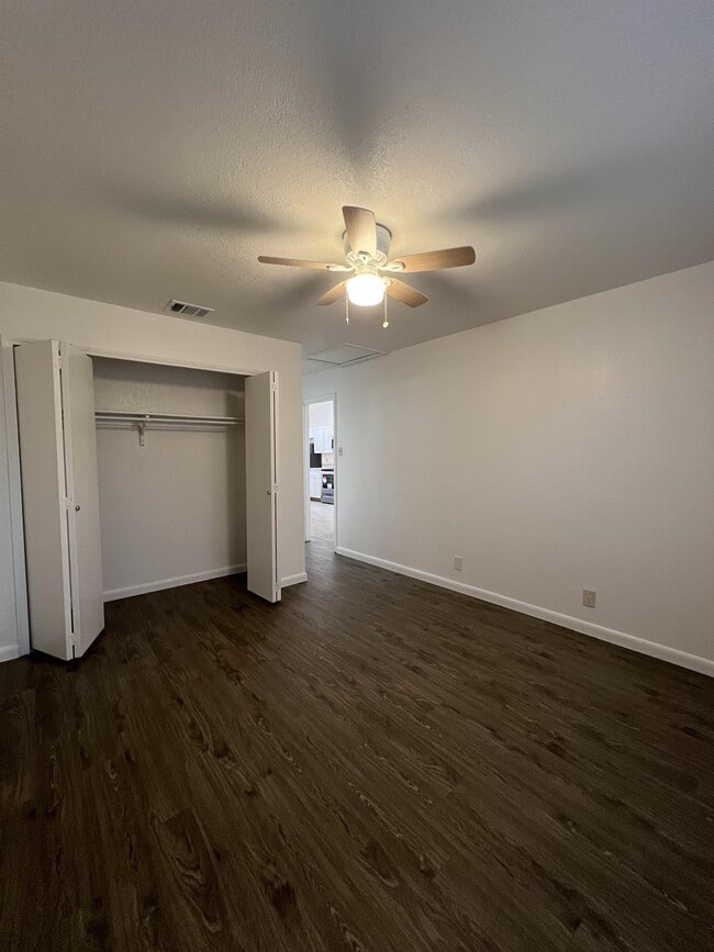 Building Photo - 8846 Meadow Range St