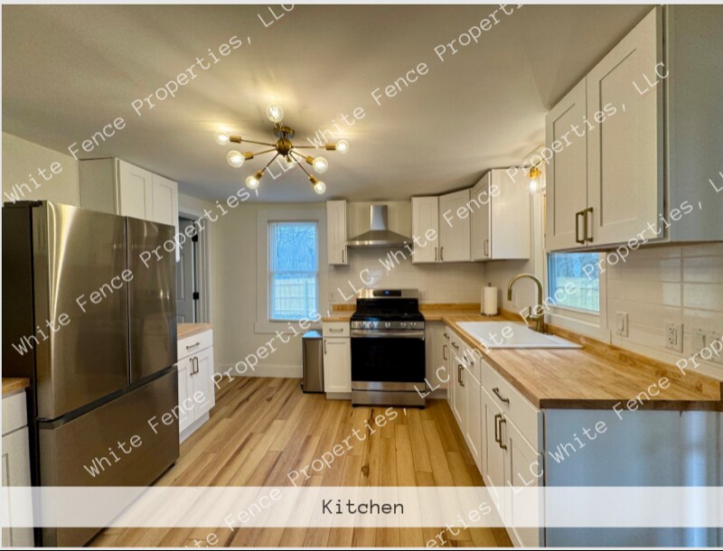 Building Photo - 247 Strong Ave